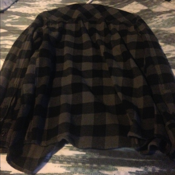 Grey and black flannel - Picture 4 of 4